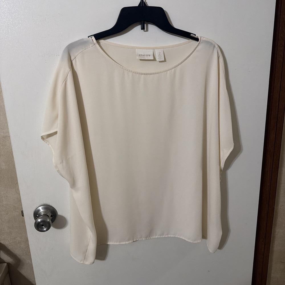 Chicos size 2 tops Ivory Pristine Poly Crepe